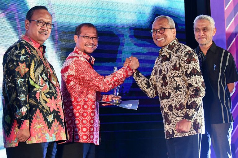 Ru Vi Balongan Sabet Penghargaan Di Ajang Pertamina Annual Quality