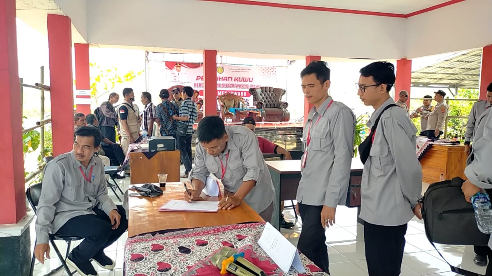 Pemilihan Kuwu PAW Desa Mekarwaru Periode 2023-2027 - IndramayuJeh