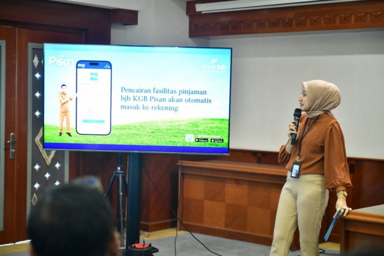 Sosialisasi aplikasi BJB Digi dan Digi Pisan di Aula BJB Cabang Indramayu. Foto: Istimewa